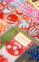 Load image into Gallery viewer, Odds&amp;EndsXOdette beach towel
