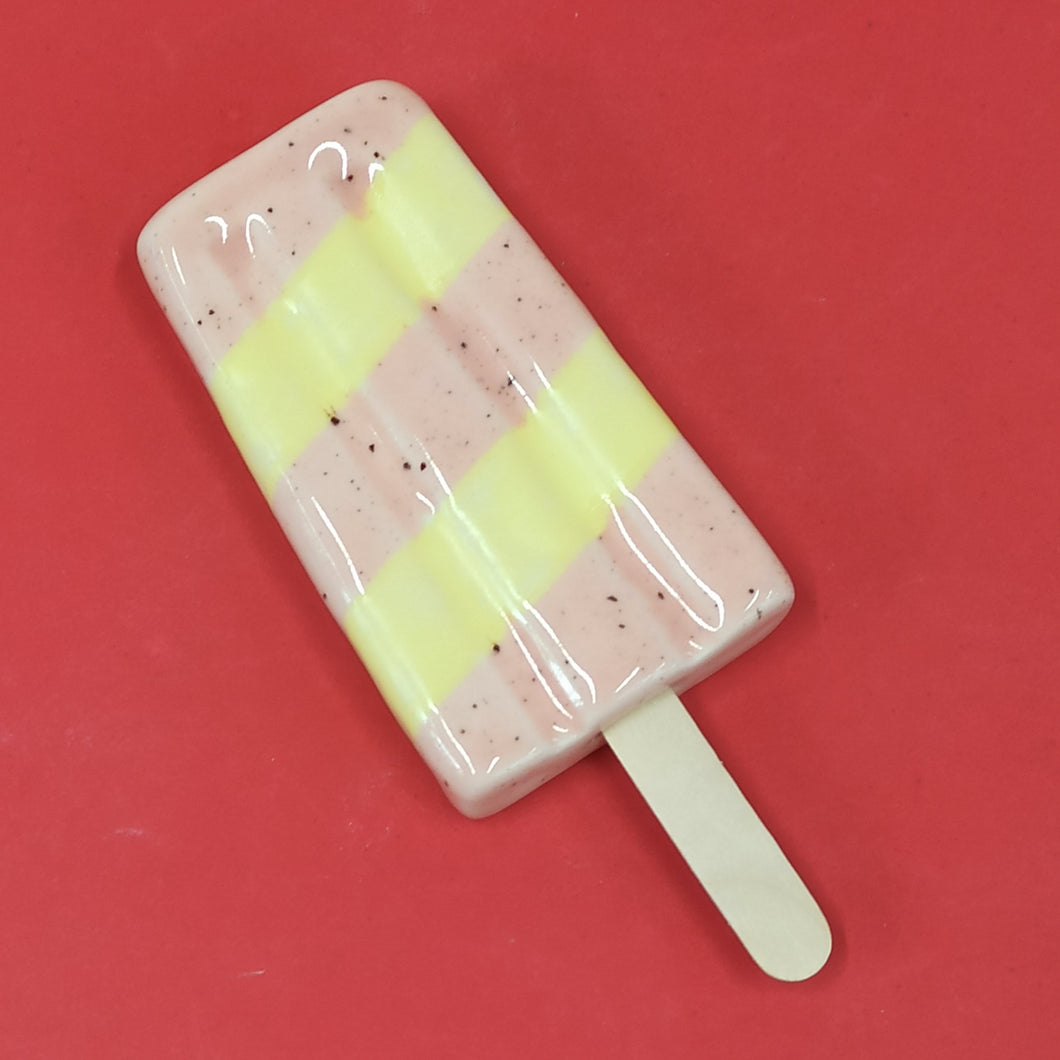 Popsicle stripes buttery vanilla+bio strawberry